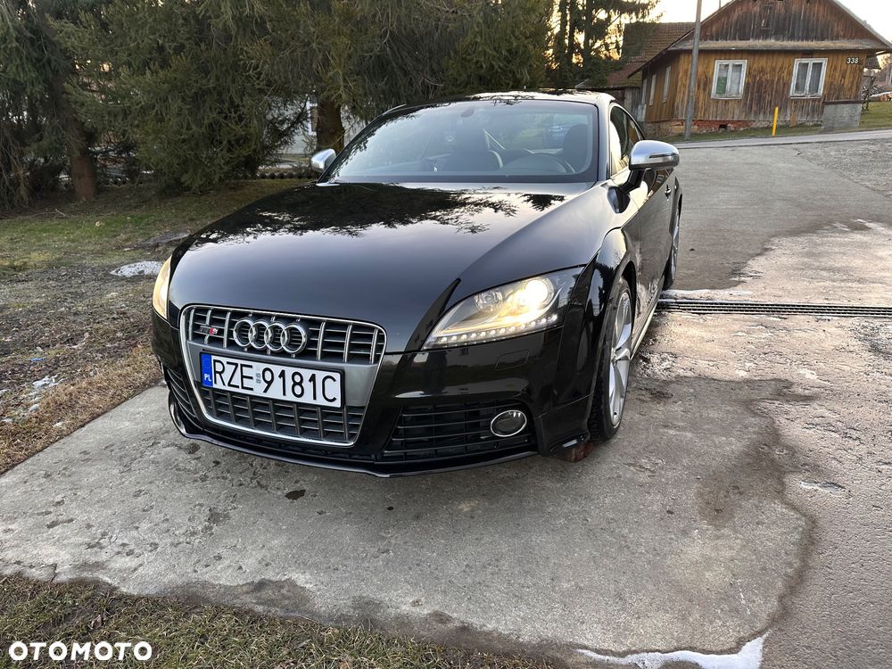Audi TT S Coupé - 12