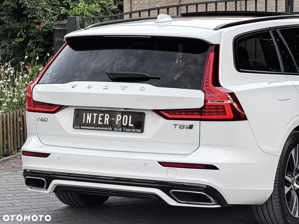 Volvo V60 T8 AWD Plug-In Hybrid R-Design - 13