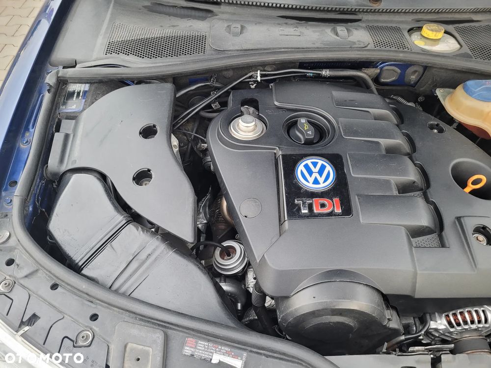 Volkswagen Passat 1.9 TDI - 17