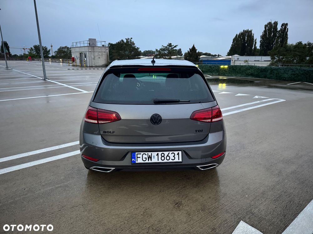 Volkswagen Golf - 8