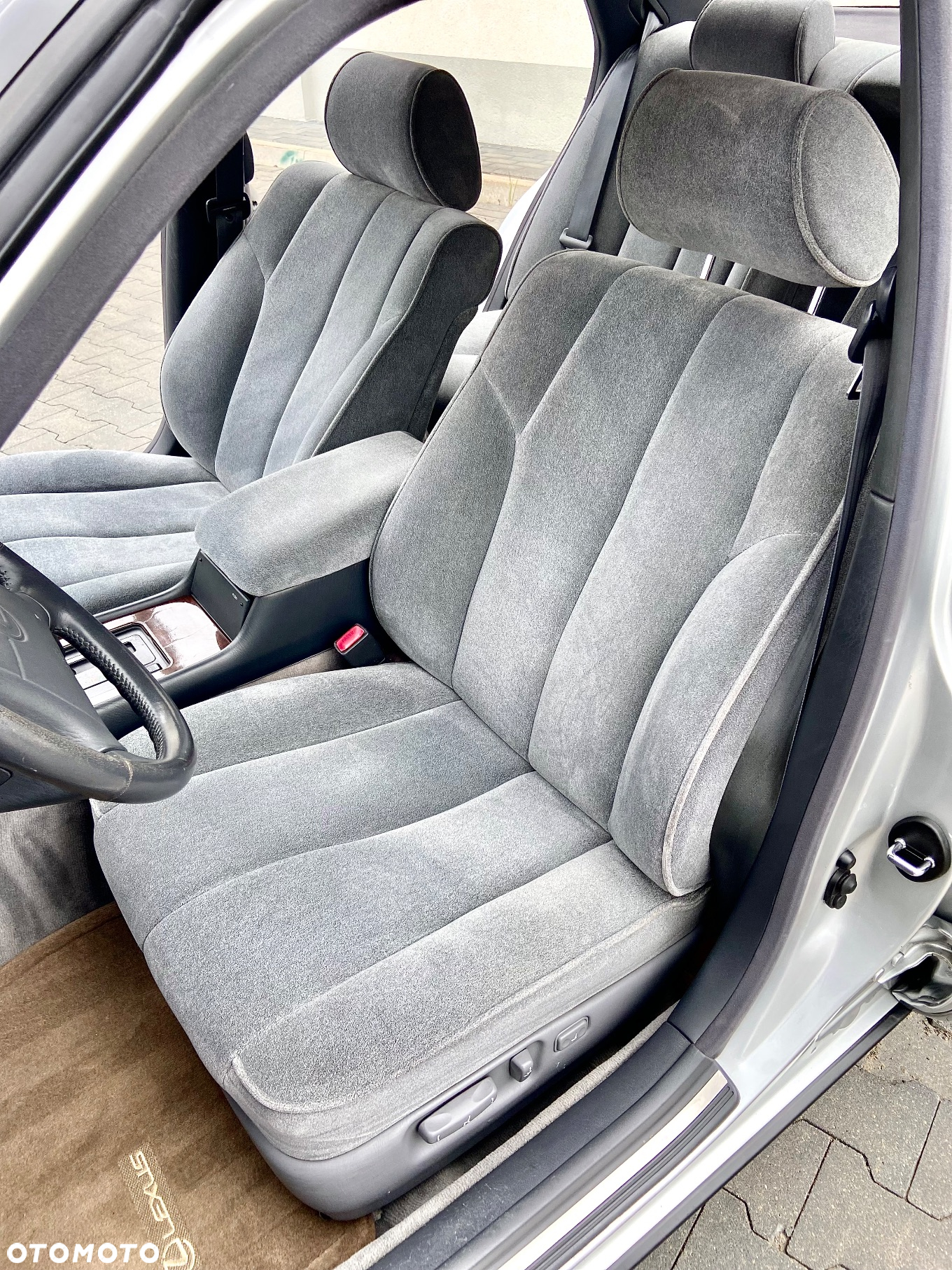 Lexus LS 400 - 20