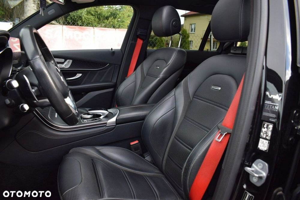 Mercedes-Benz GLC AMG 63 4Matic+ AMG Speedshift MCT - 11