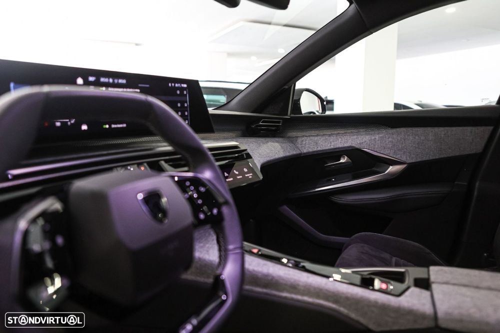 Peugeot 5008 1.2 Hybrid GT e-DCS6 - 28