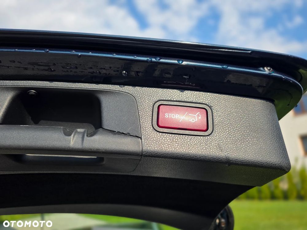 Mercedes-Benz Klasa E - 23