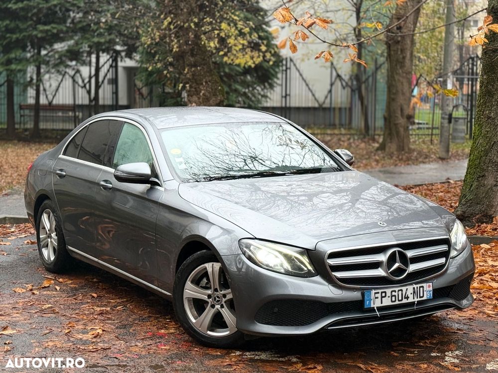Mercedes-Benz E 220 d 4Matic T 9G-TRONIC - 1