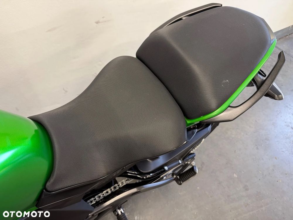 Kawasaki ER - 26