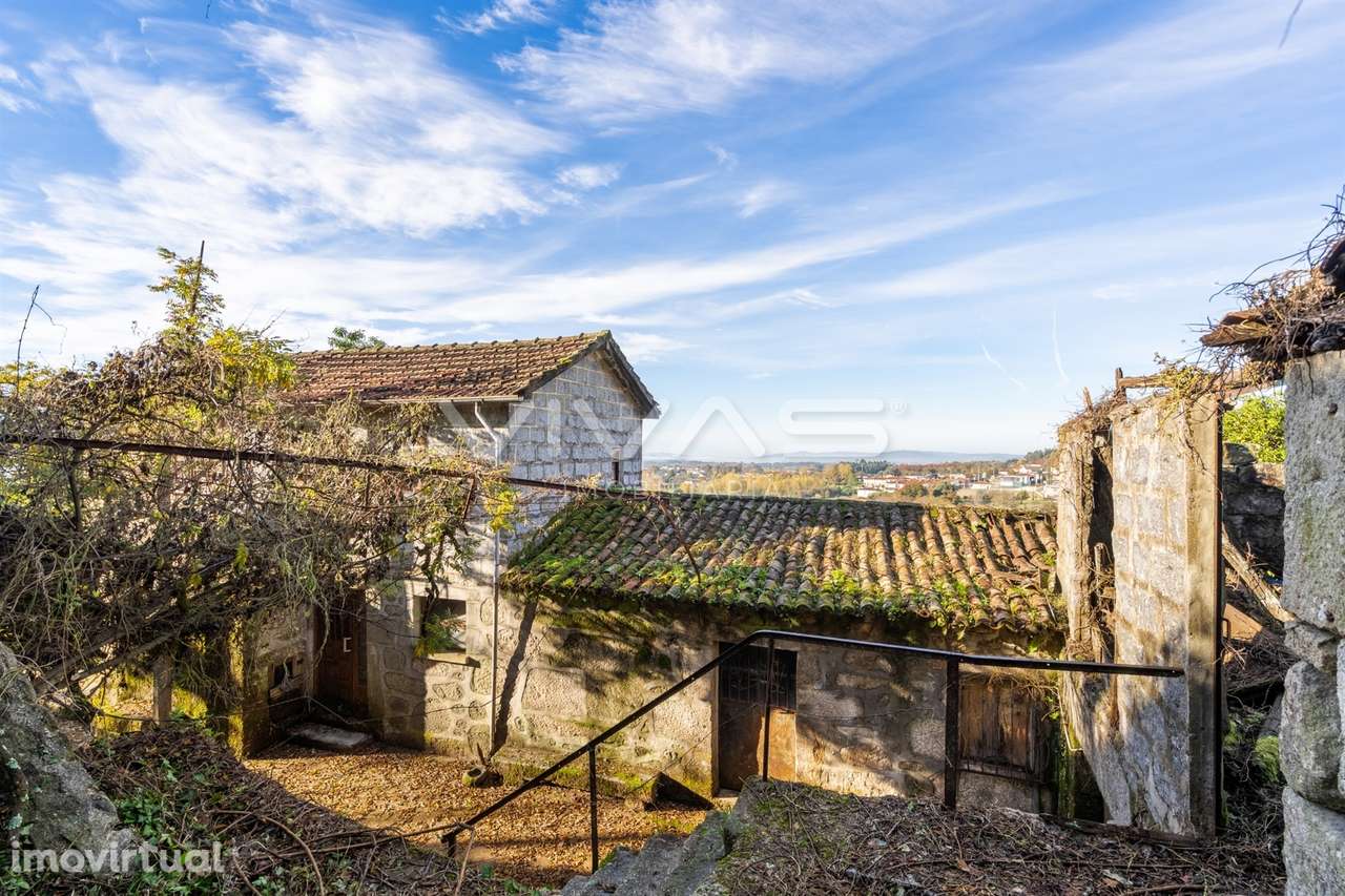 Moradia para Restaurar T0 Venda em Caires,Amares - Grande imagem: 3/22