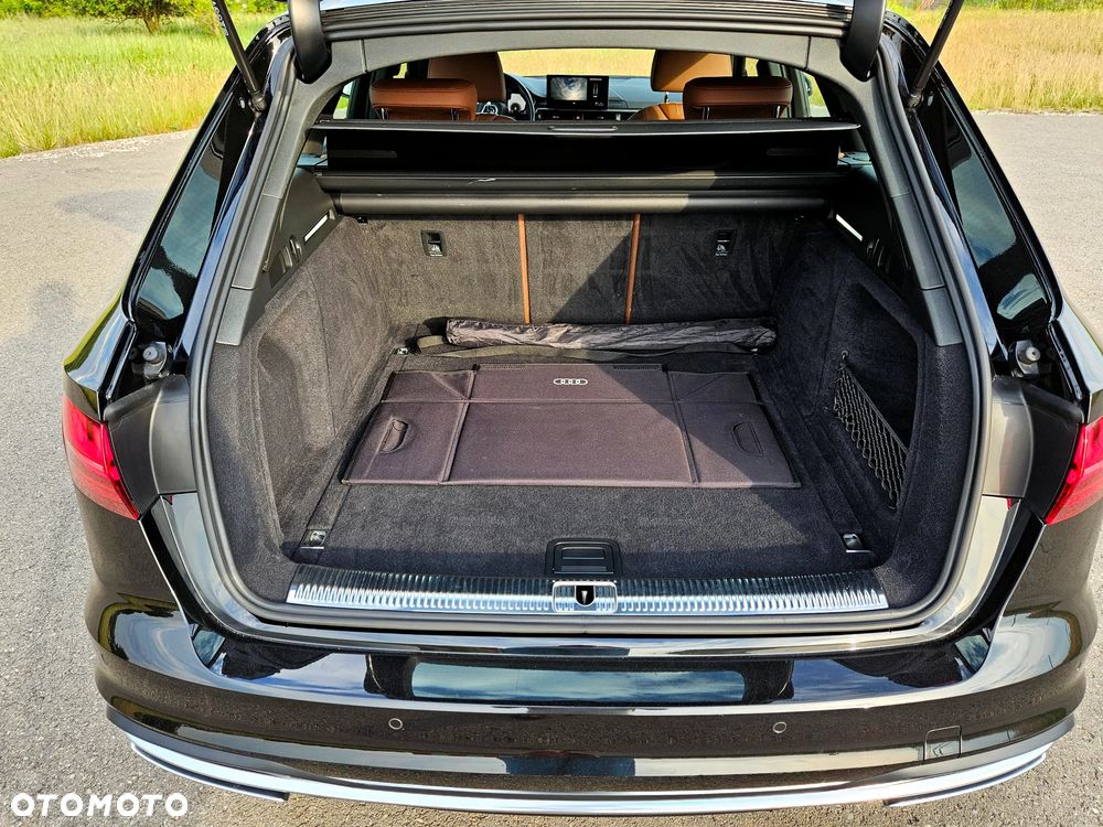 Audi A4 Avant 35 TDI mHEV S Line S tronic - 24