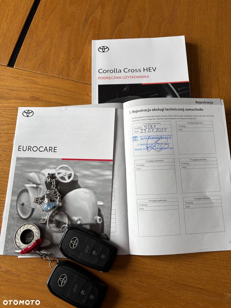 Toyota Corolla Cross 2.0 Hybrid Style - 12