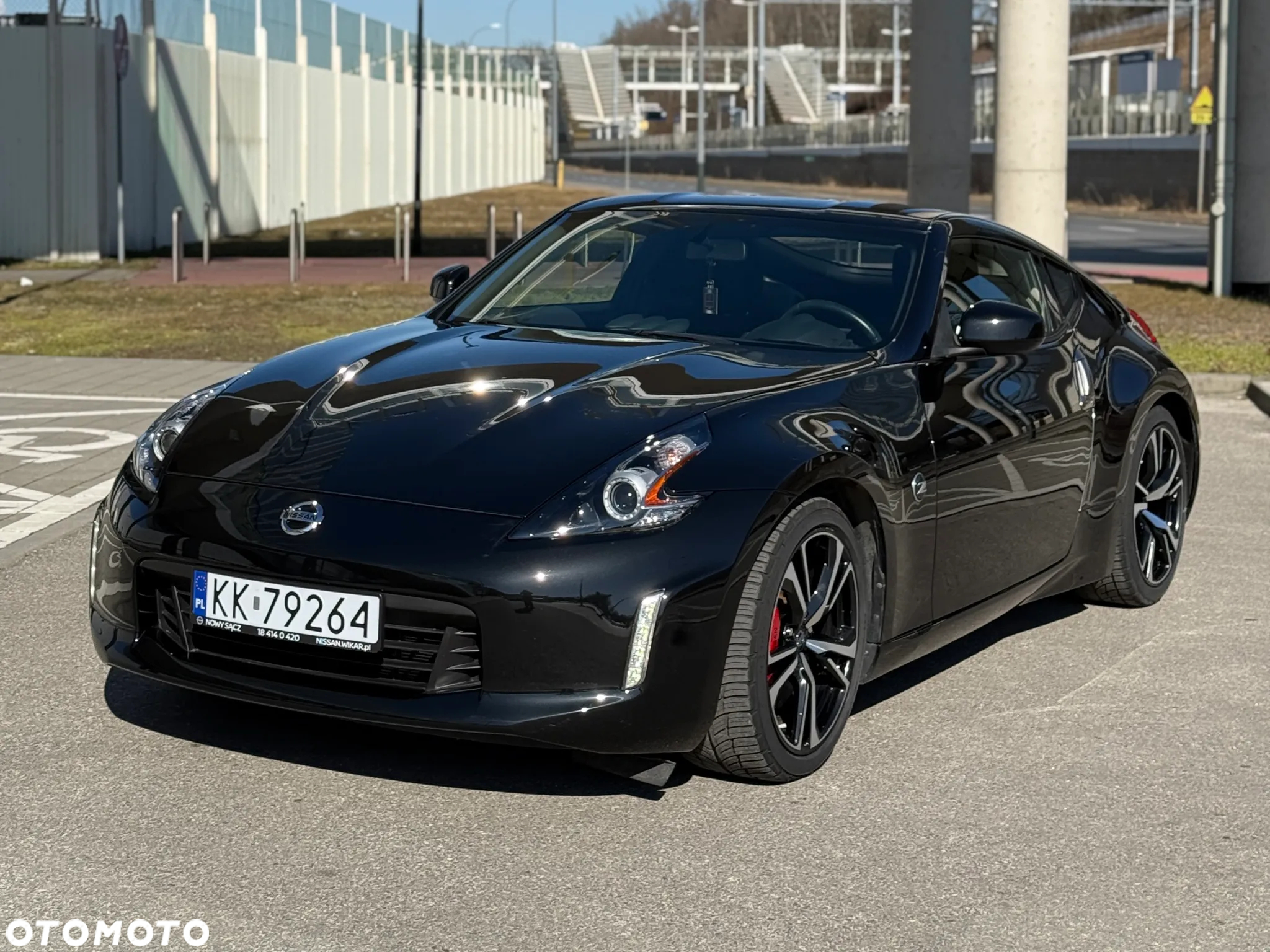 Nissan 370 Z - 2