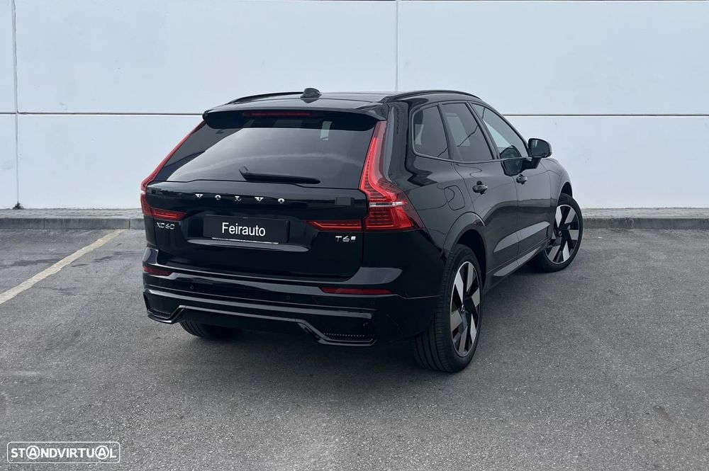 Volvo XC 60 2.0 T6 PHEV Plus Dark AWD - 2