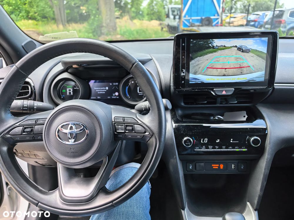 Toyota Yaris Cross 130 1.5 VVT-i Team Deutschland - 8