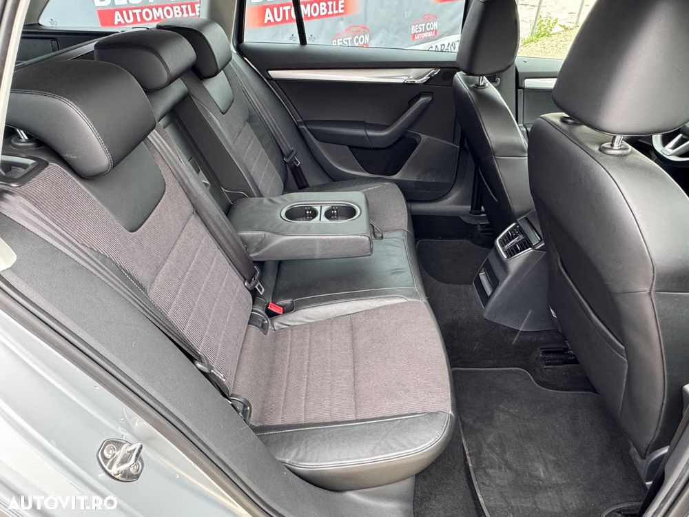 Skoda Octavia 2.0 TDI ELEGANCE DSG - 12