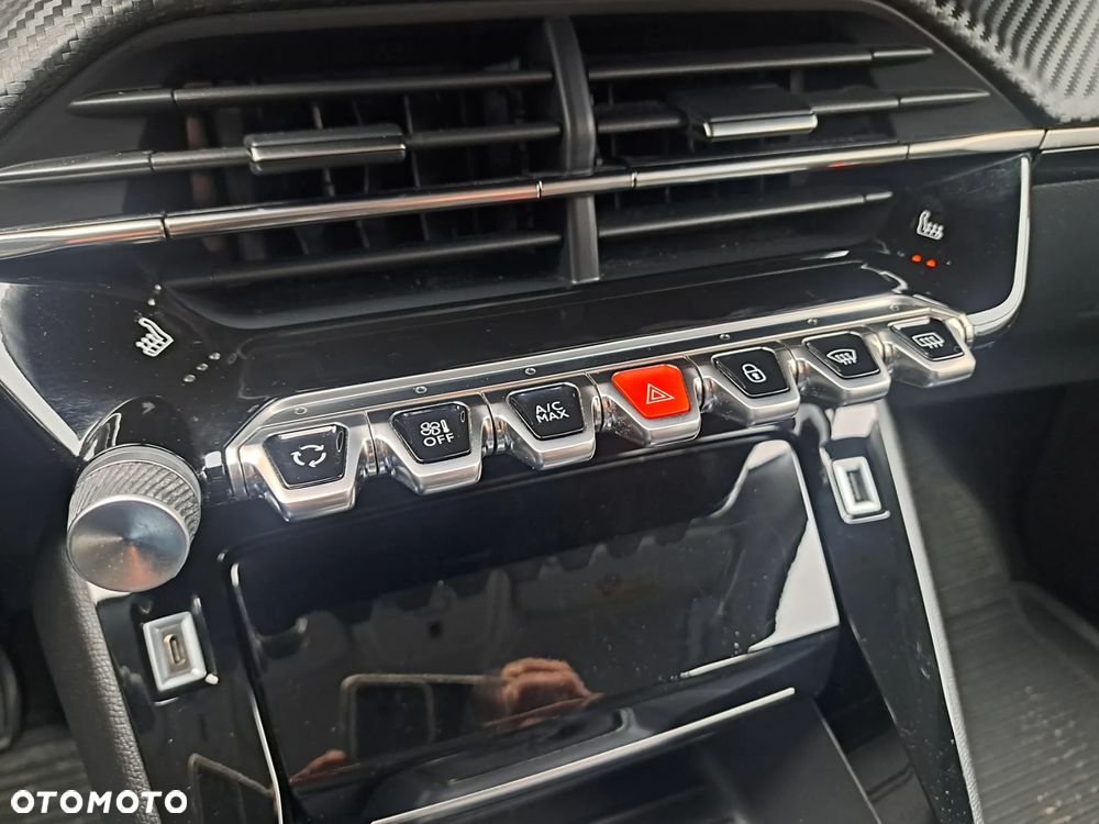 Peugeot 2008 1.2 Pure Tech GPF Active S&S - 36