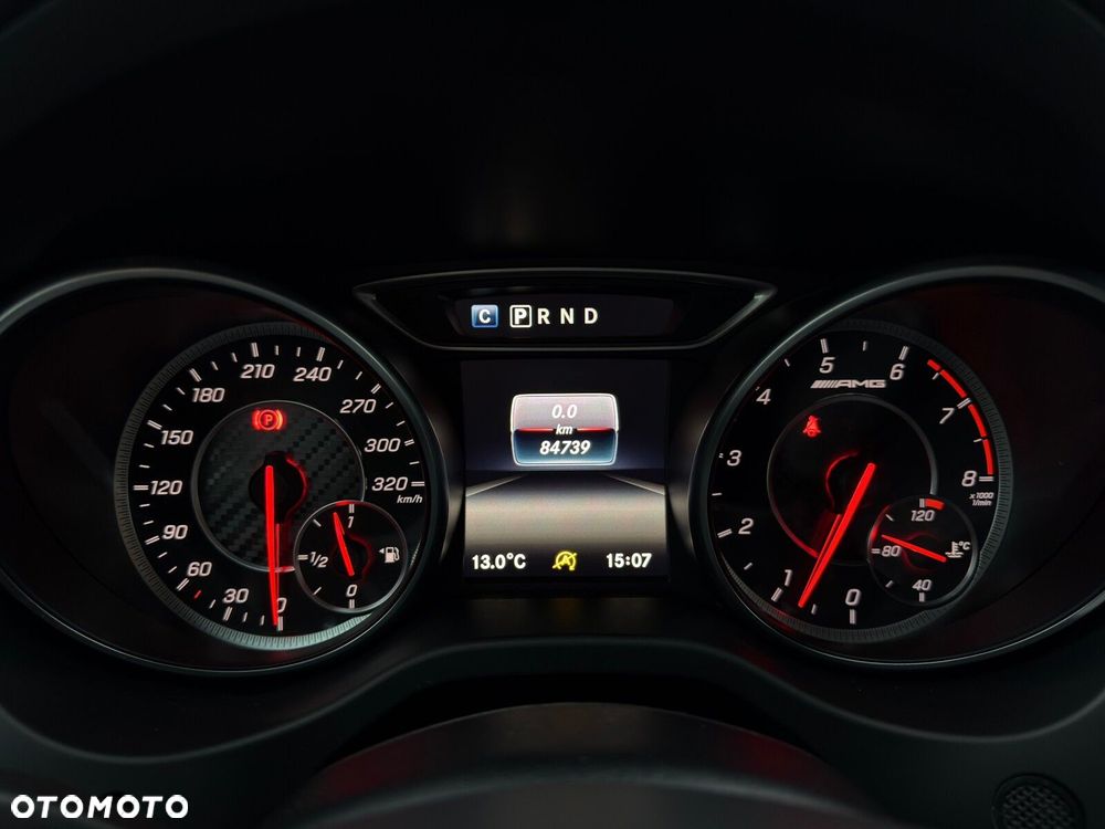 Mercedes-Benz GLA AMG 45 4-Matic - 28