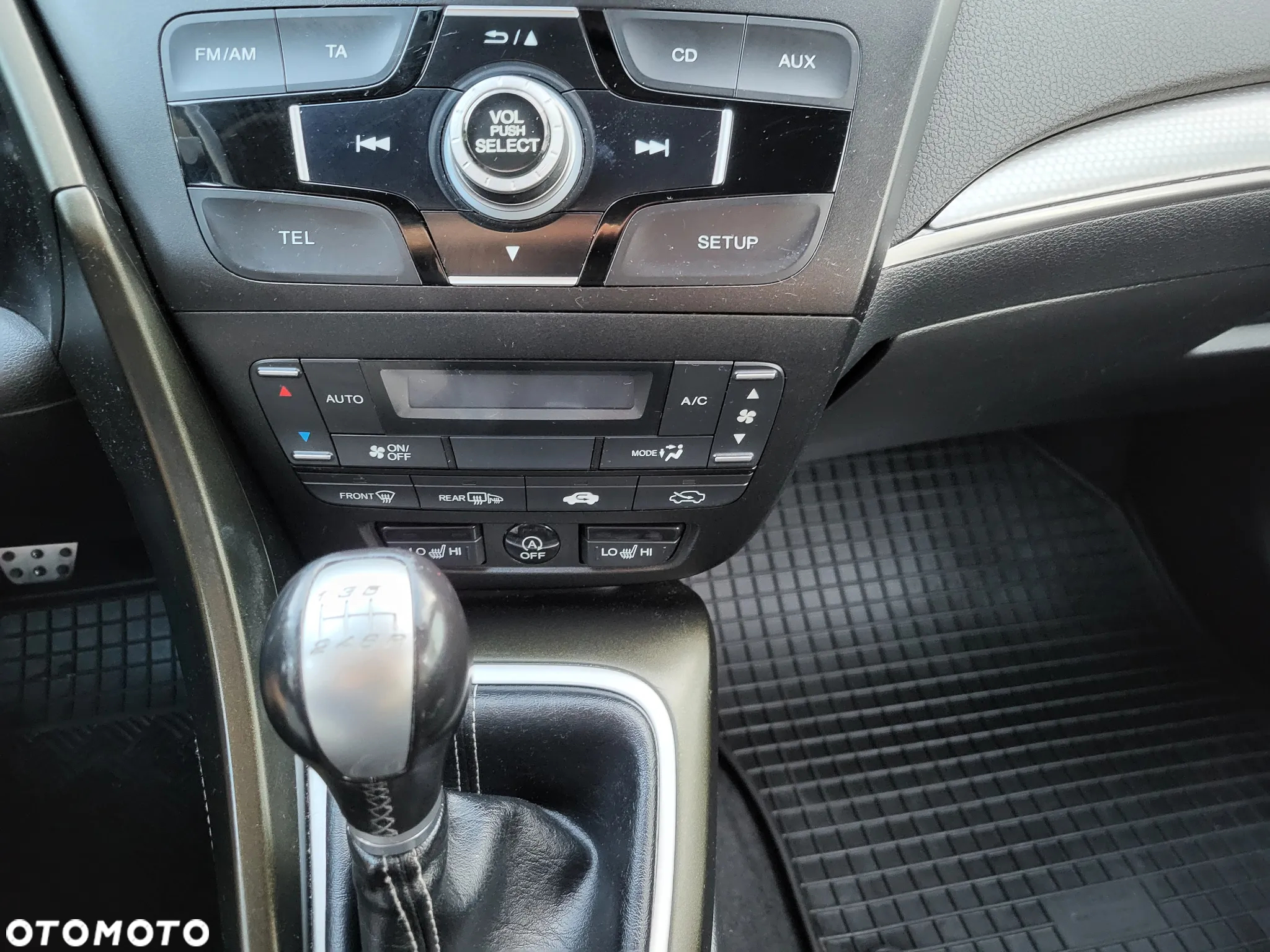 Honda Civic 1.8 i-VTEC Lifestyle Black Edition - 19