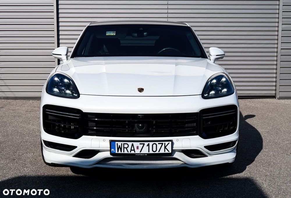 Porsche Cayenne Coupe Turbo - 3