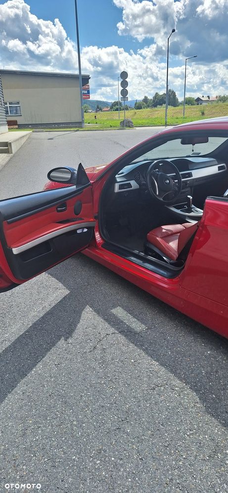 BMW Seria 3 335i Cabrio - 14