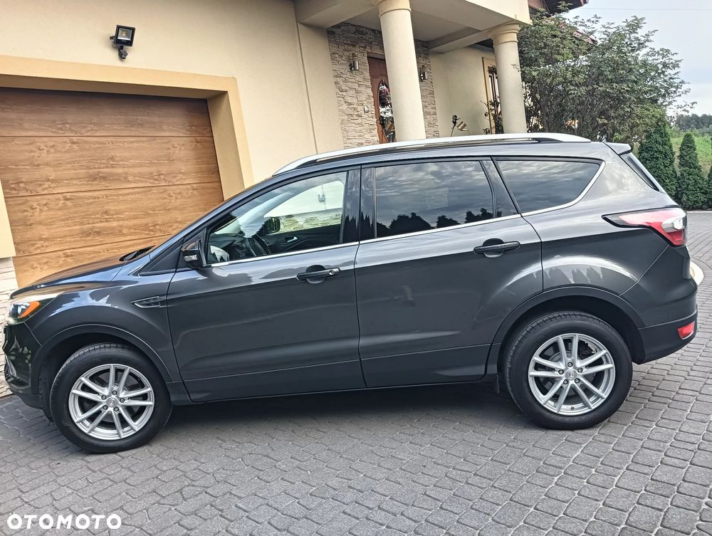 Ford Kuga - 4