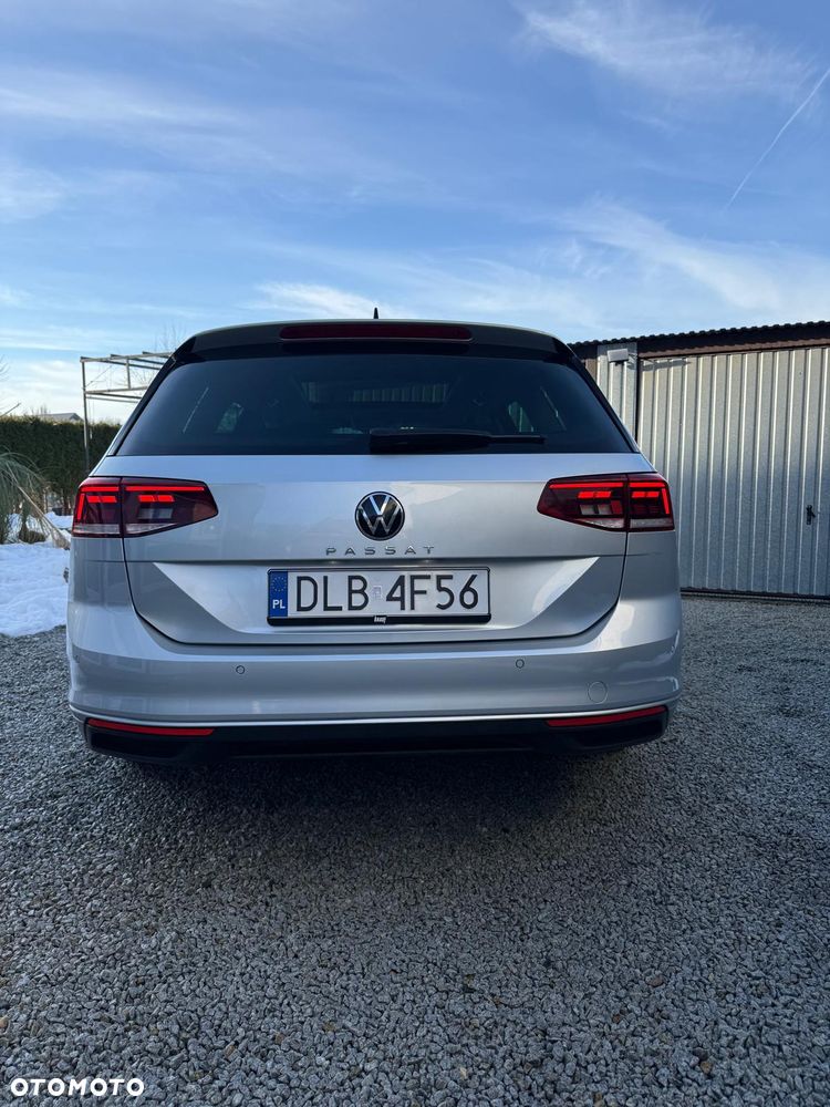 Volkswagen Passat 2.0 TDI SCR DSG - 5