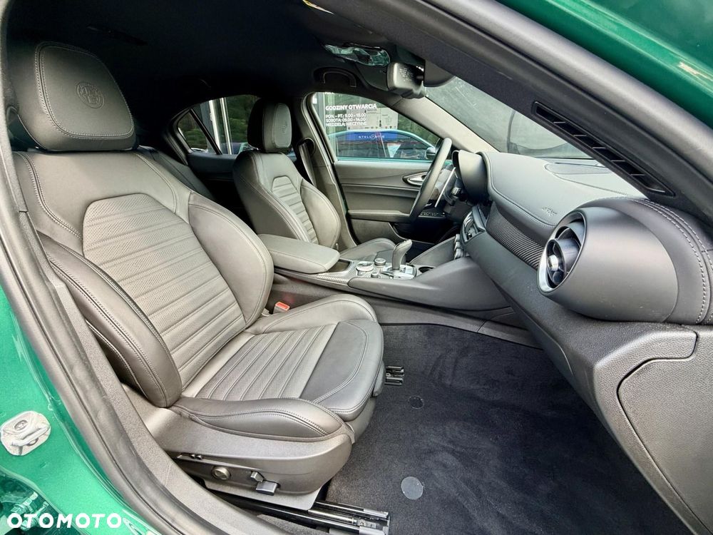 Alfa Romeo Giulia 2.9 Bi Turbo V6 Quadrifoglio - 14