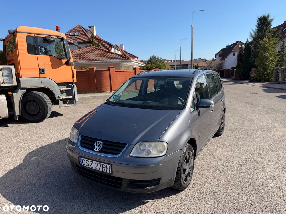 Volkswagen Touran 1.9 TDI Conceptline - 2