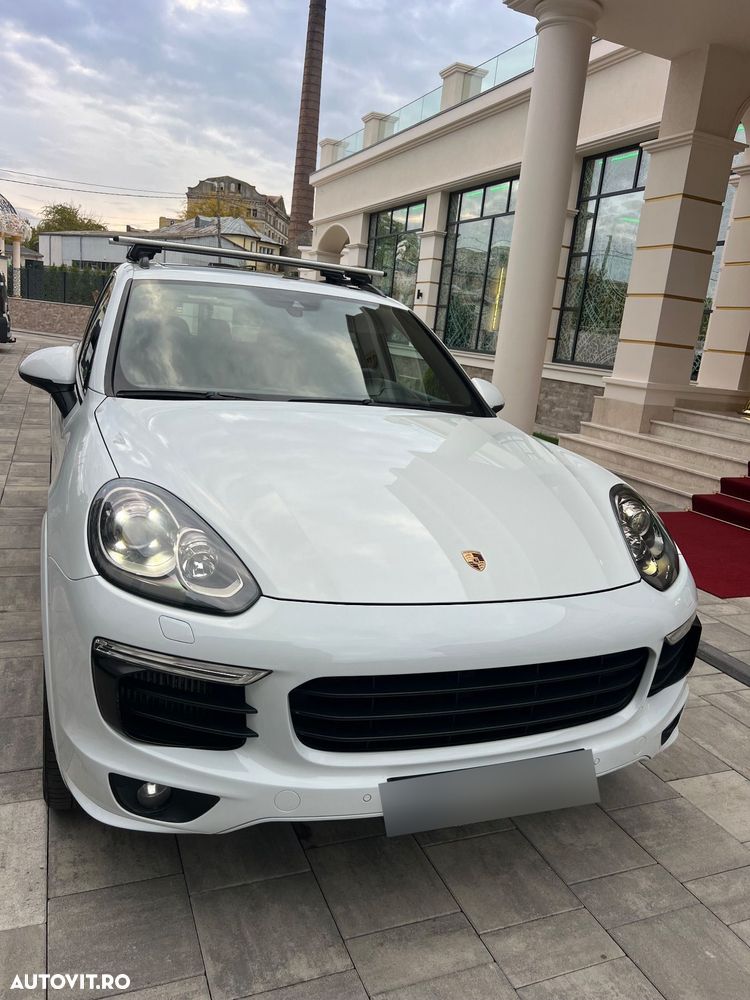 Porsche Cayenne 3.0 L - 10