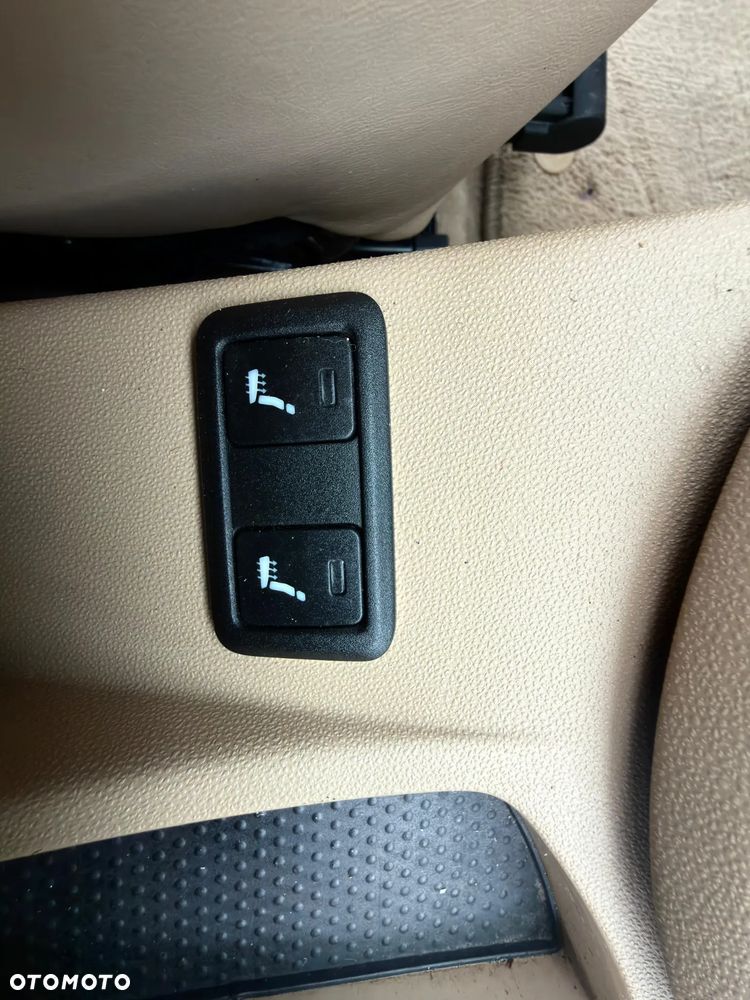 Lancia Delta 1.4 T-Jet 16v Oro - 24