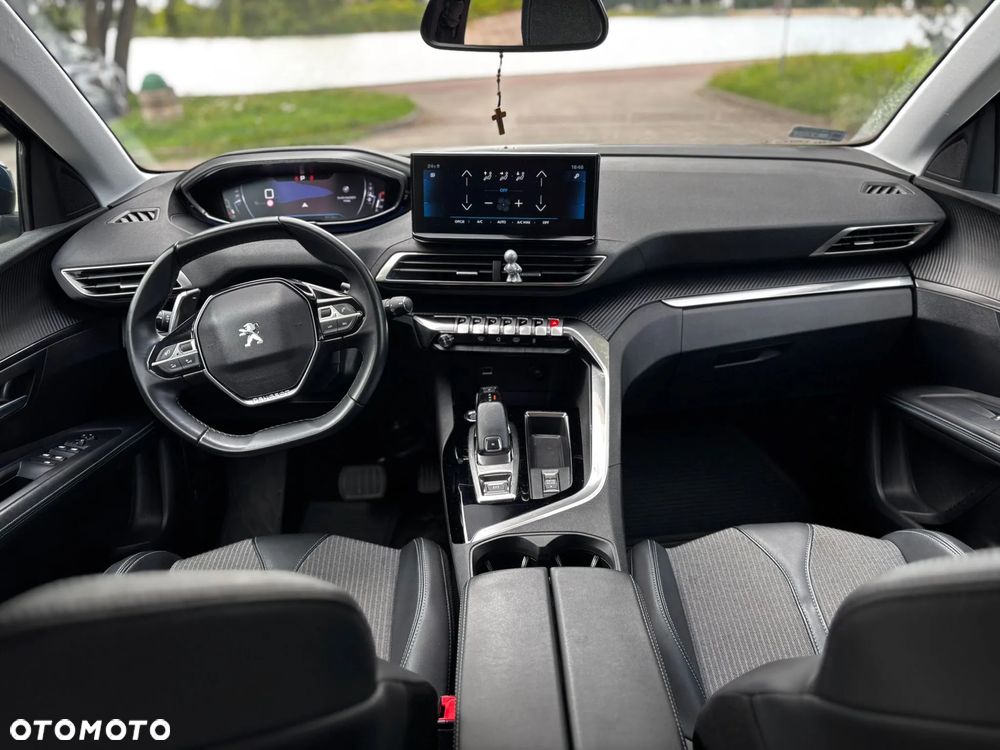 Peugeot 3008 1.2 PureTech Allure S&S EAT8 - 5