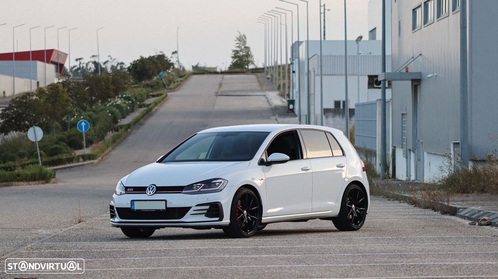 VW Golf 2.0 TSI GTI DSG Performance - 1