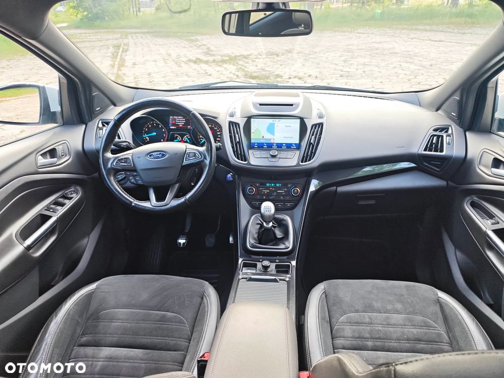Ford Kuga - 28