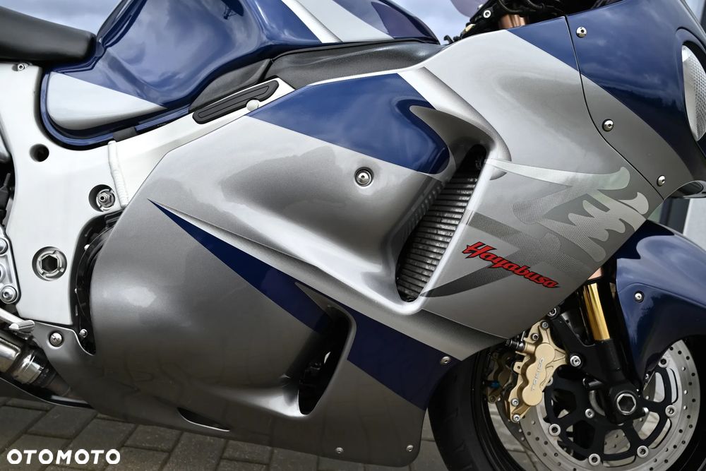 Suzuki GSX-R - 10