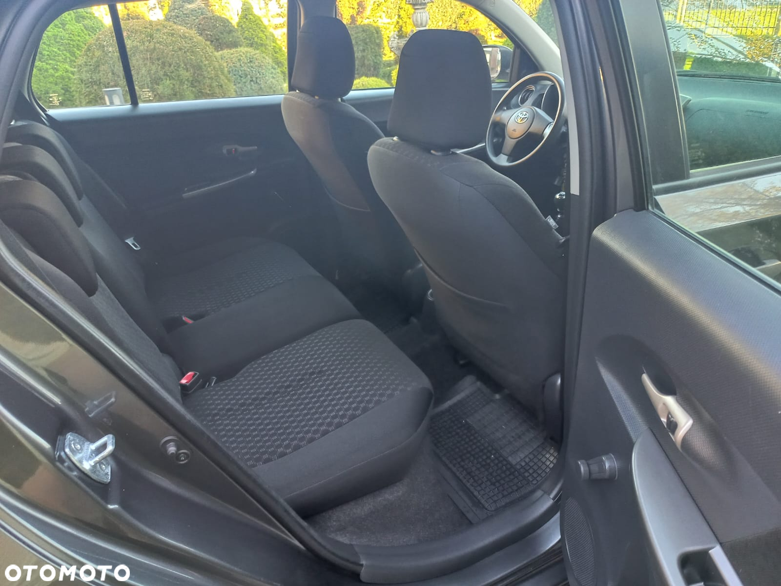 Toyota Urban Cruiser 1.4 D-4D 4x4 Club - 8