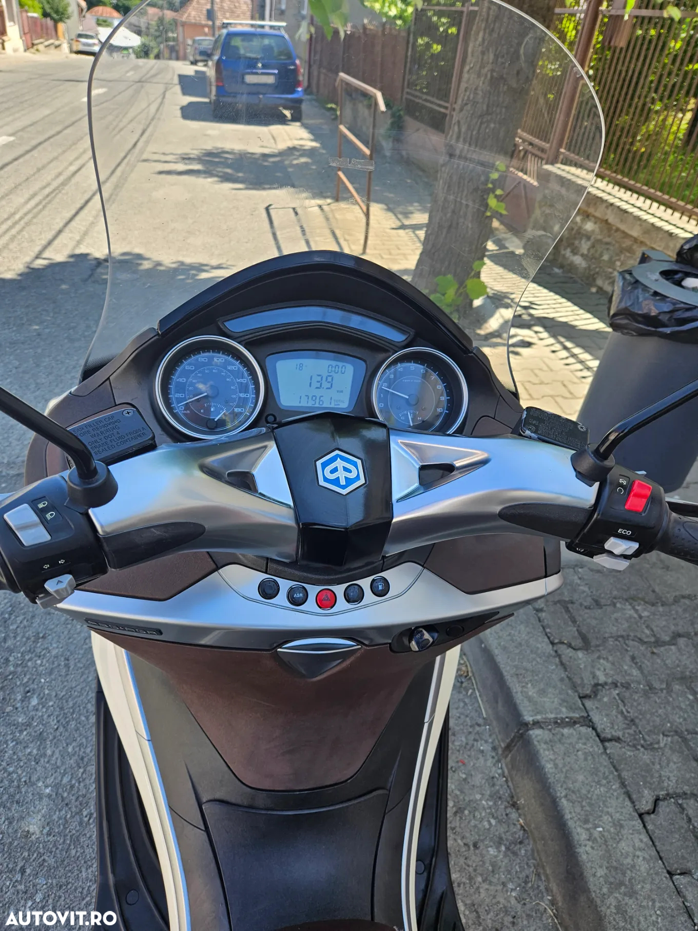Piaggio X10 350 - 5