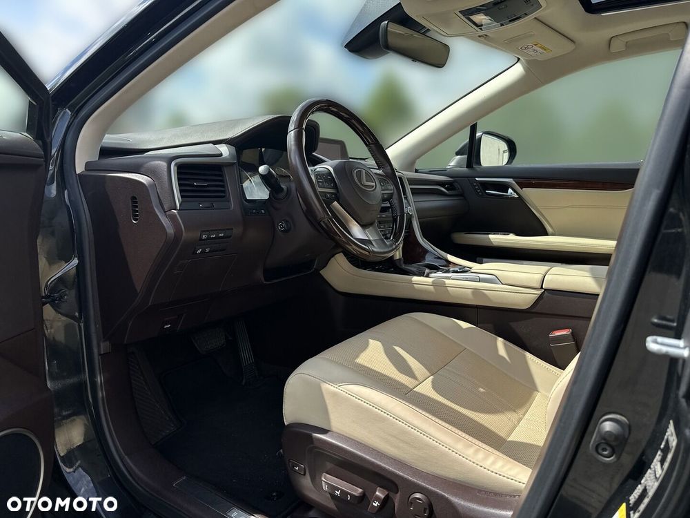 Lexus RX - 13