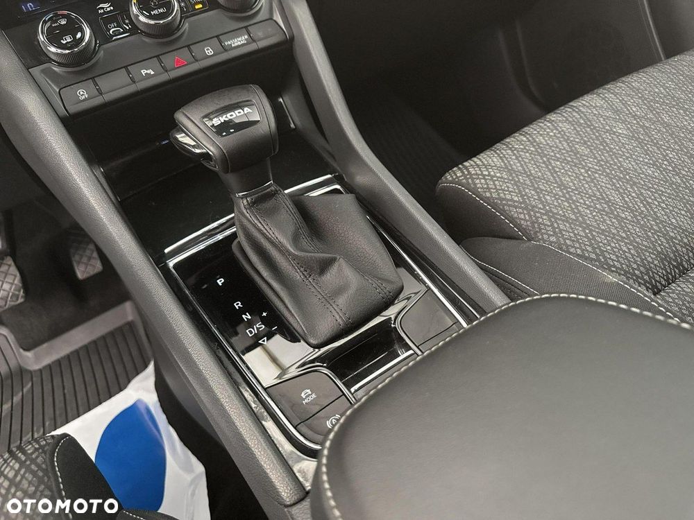 Skoda Karoq 1.5 TSI ACT 4x2 Style DSG - 18