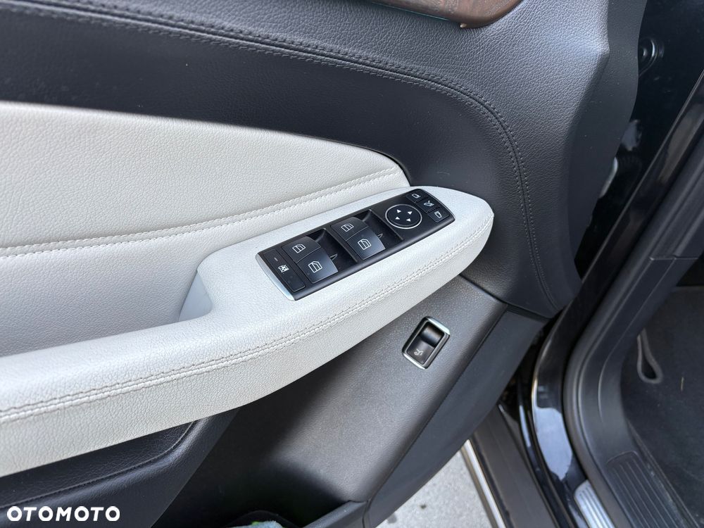 Mercedes-Benz GLE 350 d 4-Matic - 11