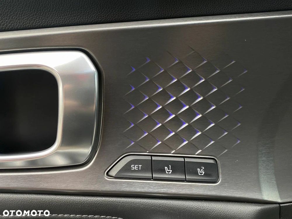 Kia Sorento - 12