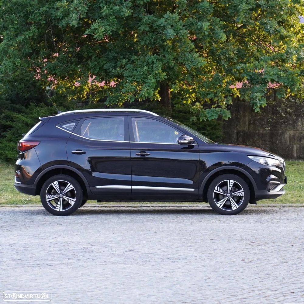 MG ZS EV 44.5 kWh Luxury - 5