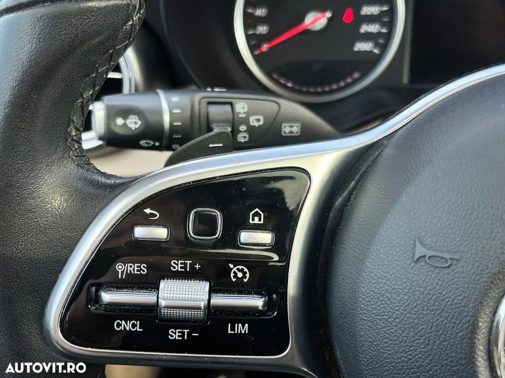 Mercedes-Benz GLC 220 d 4MATIC - 16