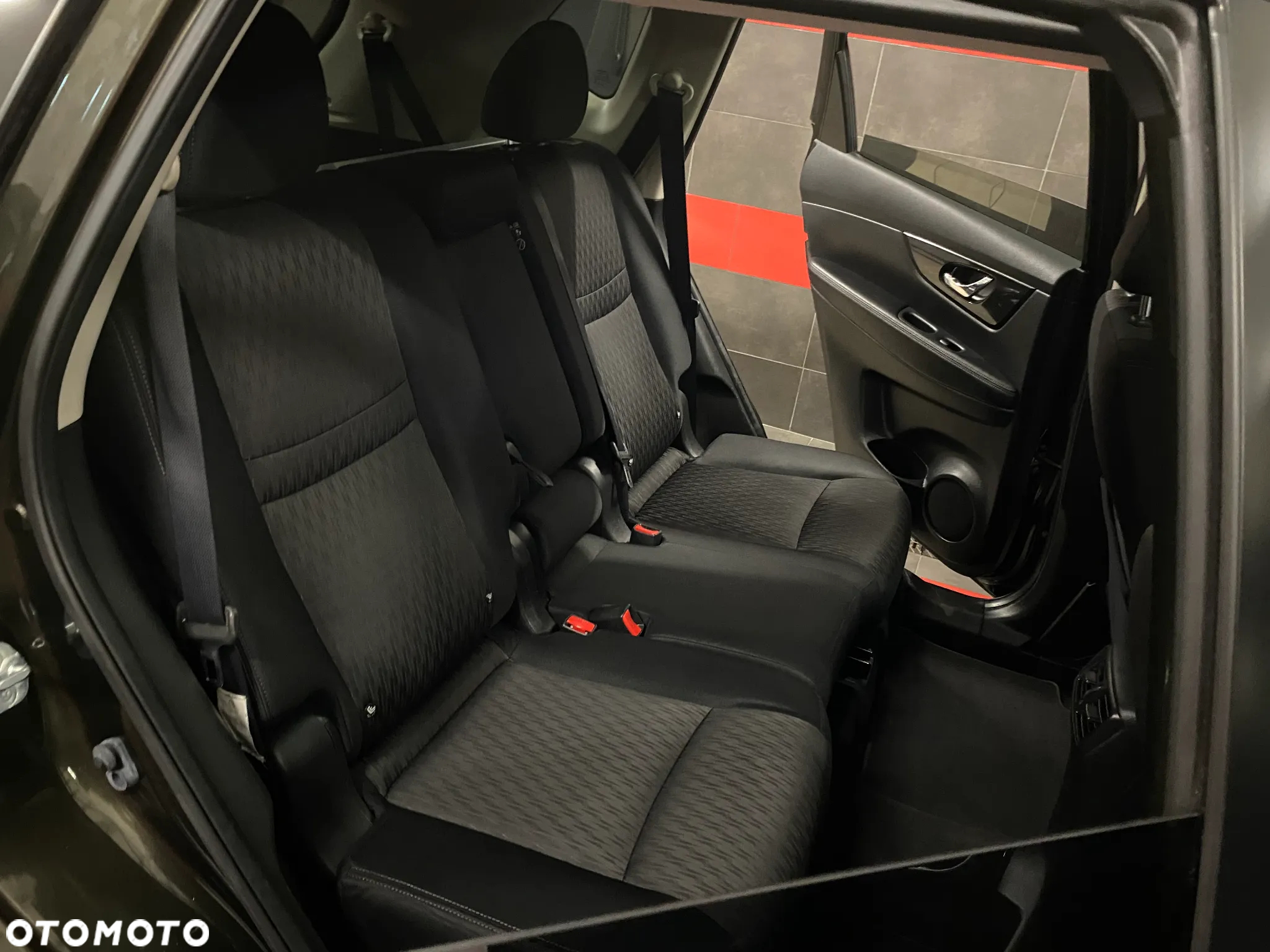 Nissan X-Trail 1.6 DIG-T Tekna 2WD 7os - 13