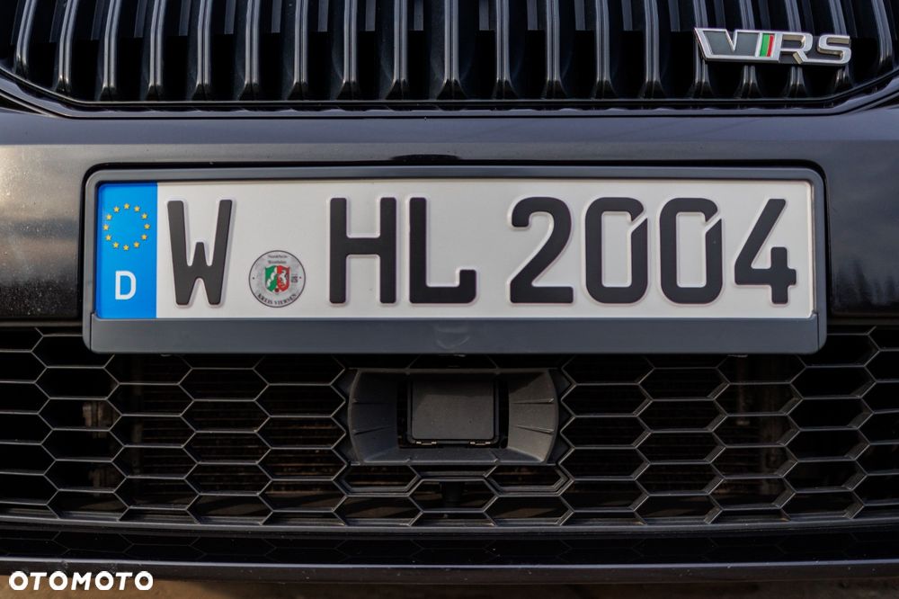 Skoda Octavia 2.0 TDI DSG RS - 37