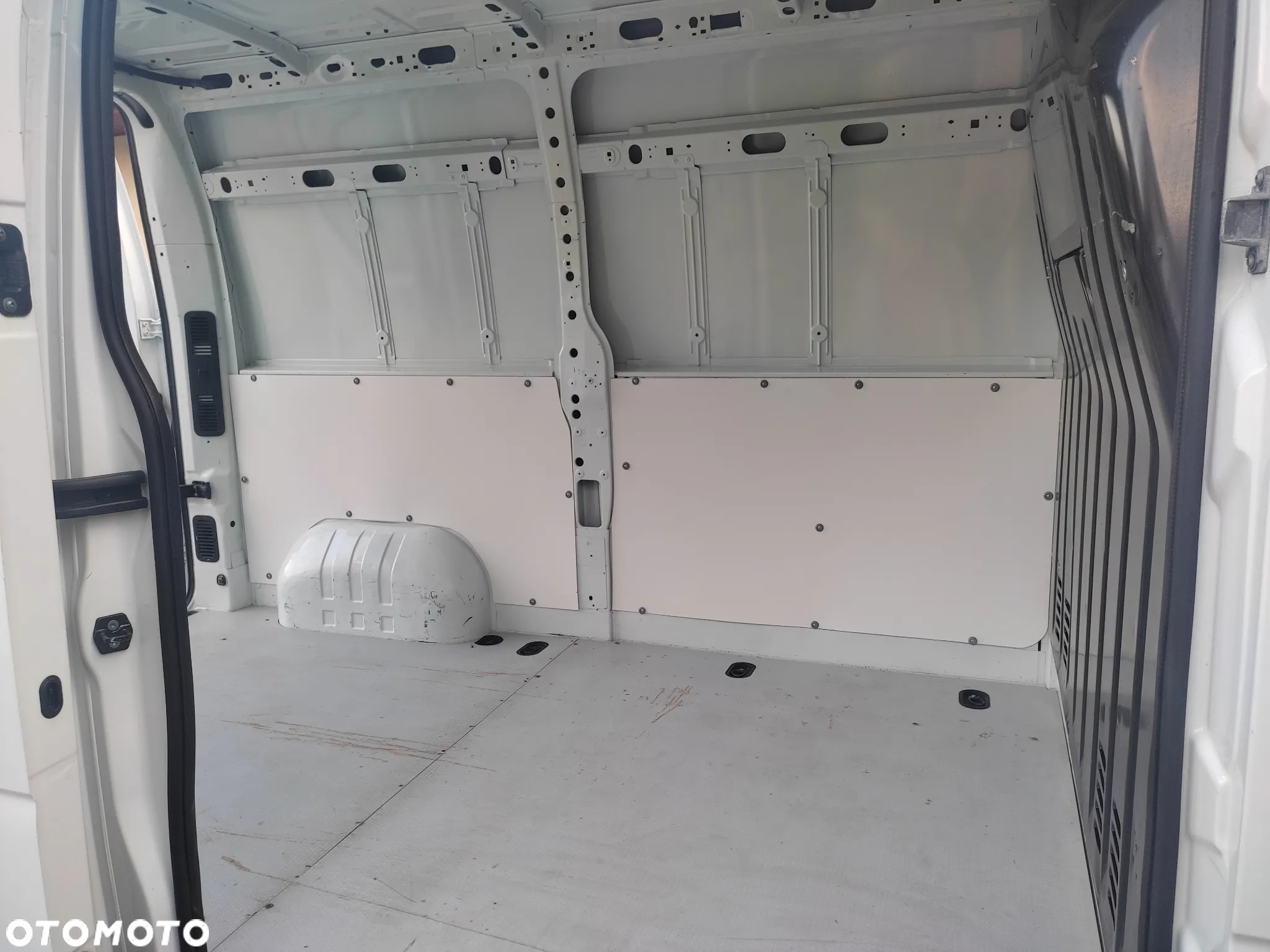 Opel Movano - 12