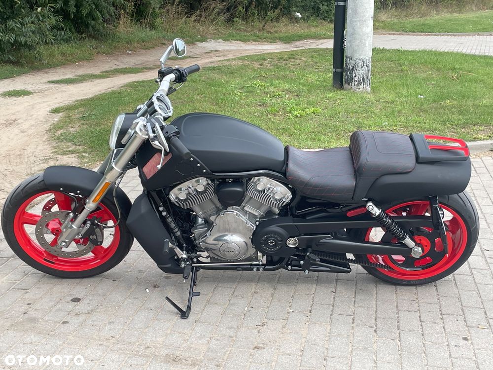 Harley-Davidson V-Rod Muscle - 1