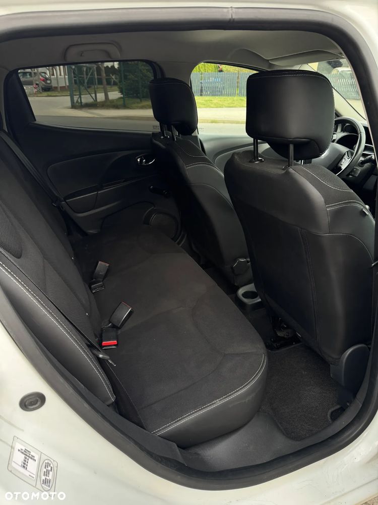 Renault Clio - 9