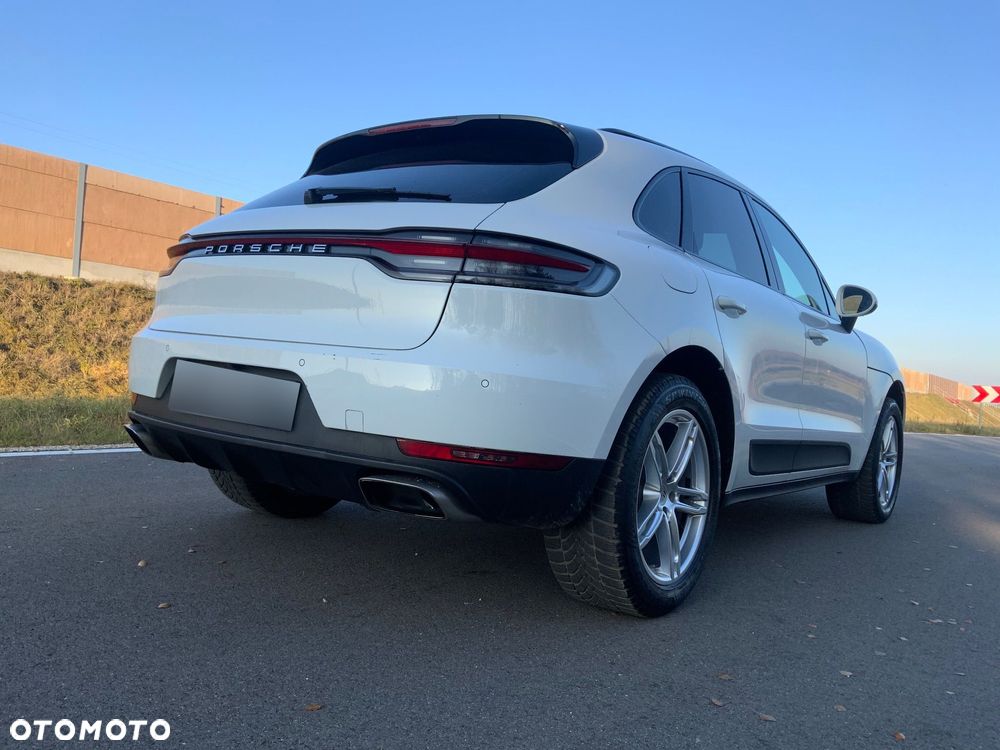 Porsche Macan - 16