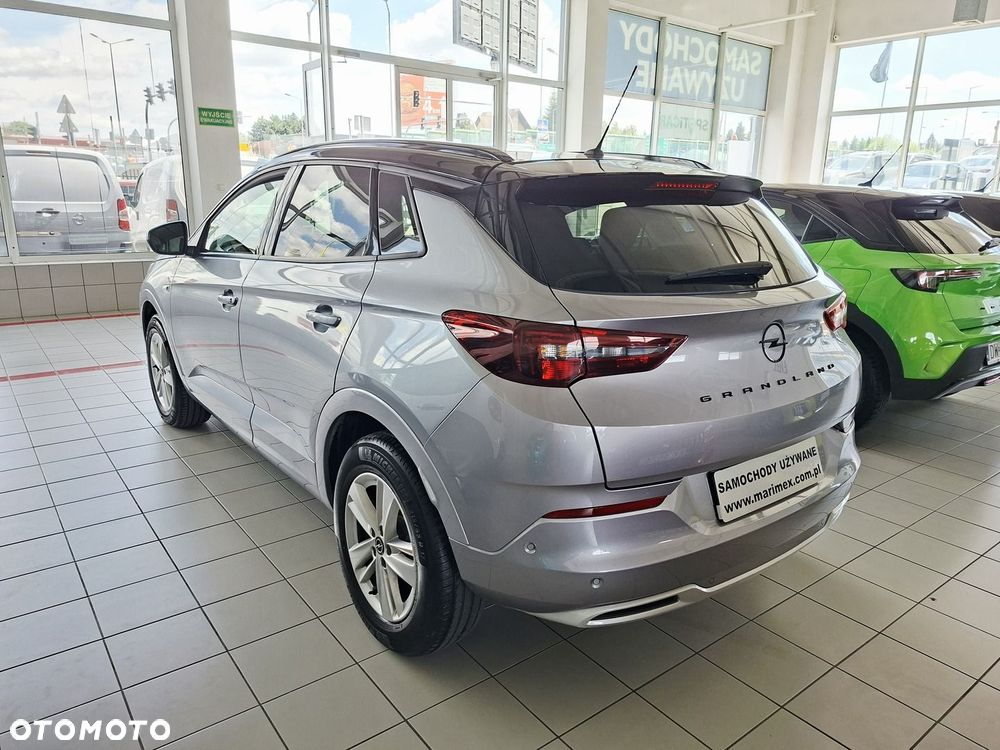 Opel Grandland 1.2 T Edition S&S - 4