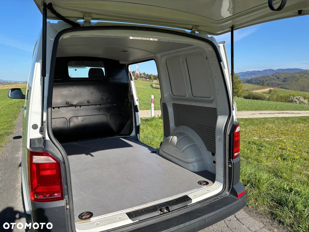 Volkswagen Transporter - 7