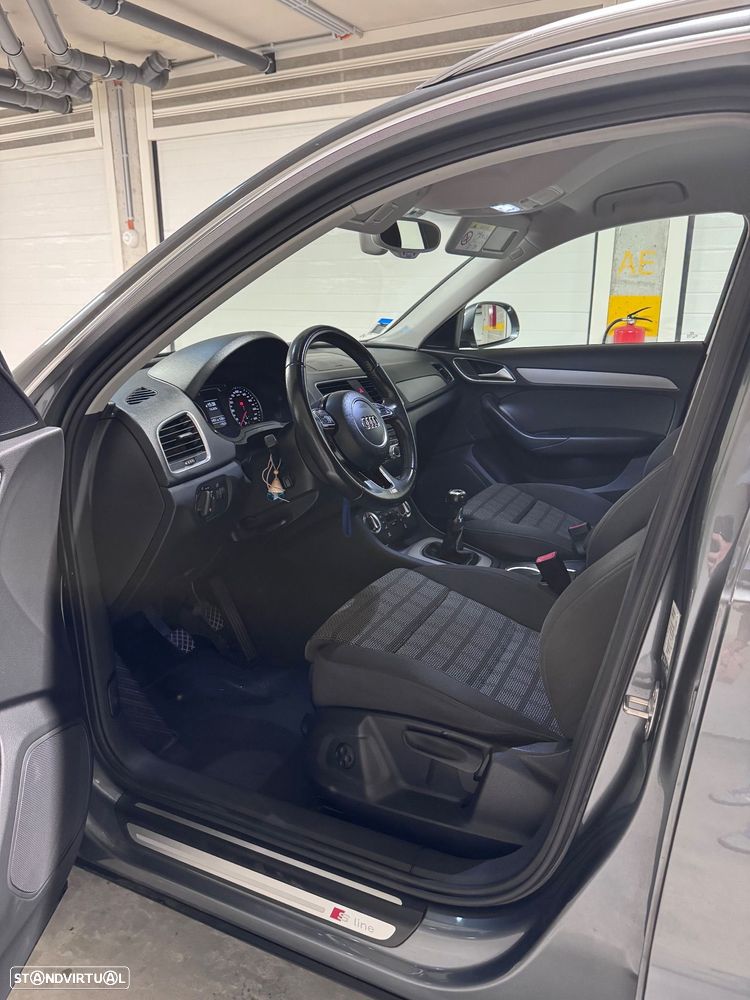 Audi Q3 2.0 TDI S-line - 11