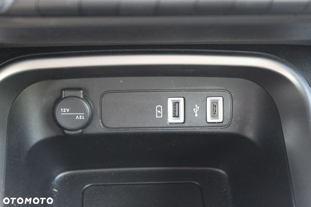 Jeep Avenger 1.2 GSE T3 Altitude FWD - 12